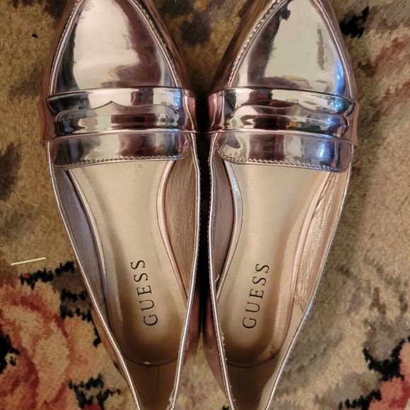 Metallic Pink Guess Flats - Picture 2 of 4